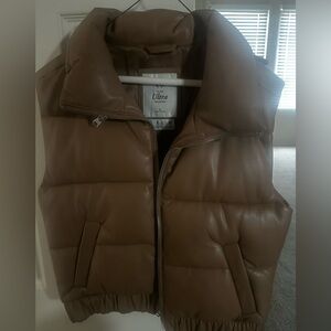 Abercrombie ultra vegan leather vest small